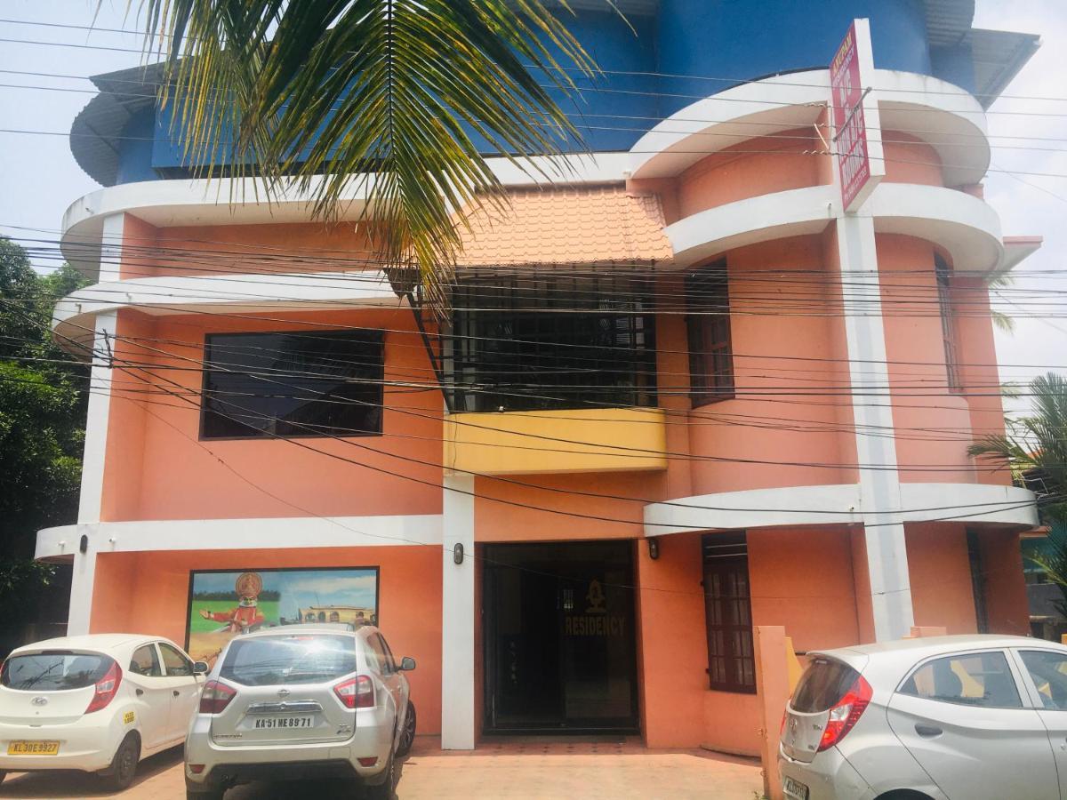 Anupam Residency Hotel Kochi Buitenkant foto